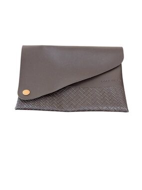 NEW Cole Haan Woven Faux Burgundy Leather Travel Clutch/E-Book Cover gold snap